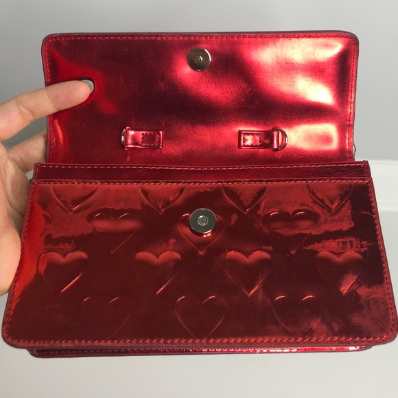 Marc Jacobs for Marc Jacobs Limited Edition Red Metallic Heart Crossbody/Clutch - Picture 11 of 16